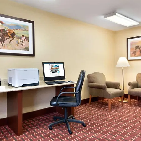 Hampton Inn Gillette-3