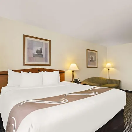 Quality Inn Cheyenne I-25 South-3