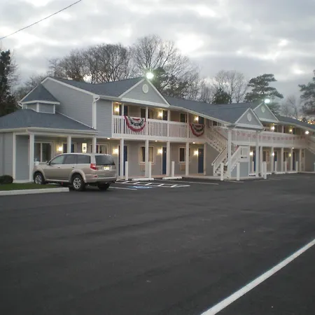 Village Inn & Suites - Smithville-3