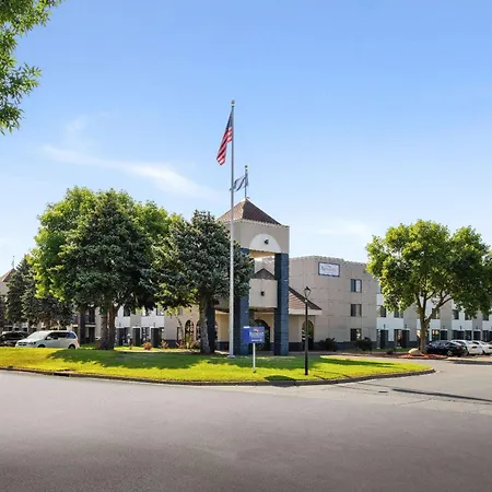 Baymont By Wyndham Shakopee-2