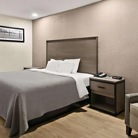 Quality Inn & Suites Weatherford-3
