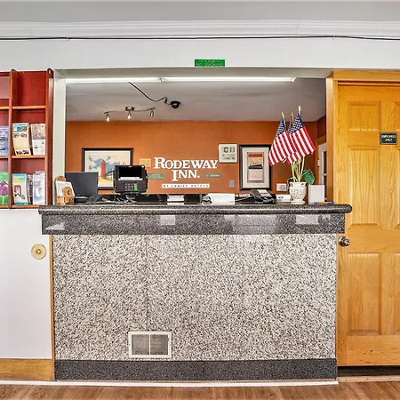 Rodeway Inn Grand Haven-2