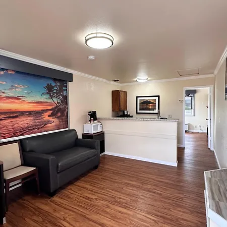 Beachwalker Inn Cayucos-2