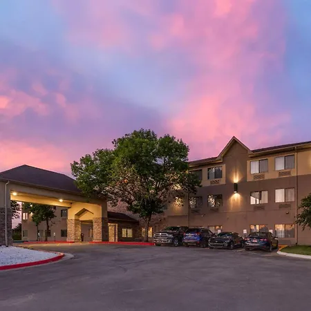 Comfort Suites Omaha East-Council Bluffs-2
