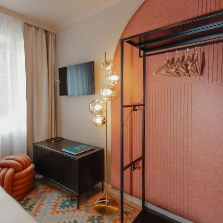 Hotel Lux-2
