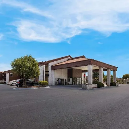 Econo Lodge-2