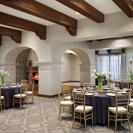Doubletree By Hilton Austin-3