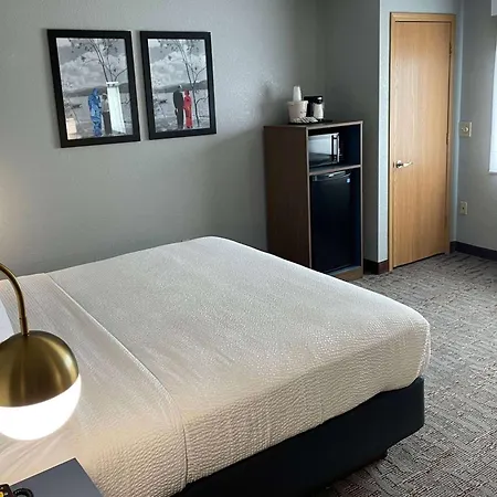 Americinn By Wyndham Ankeny/Des Moines-2