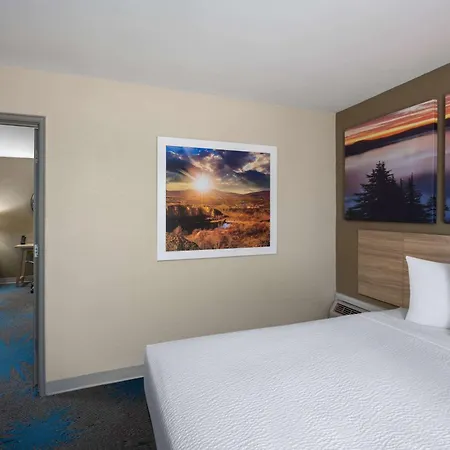 Days Inn By Wyndham Klamath Falls-3