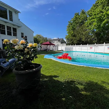 Claddagh Motel & Suites-3