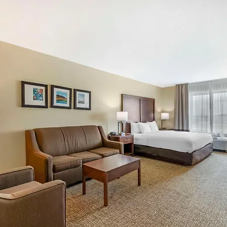 Comfort Inn & Suites Grinnell Near I-80-2