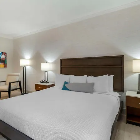 Best Western Plus All Suites Inn-3