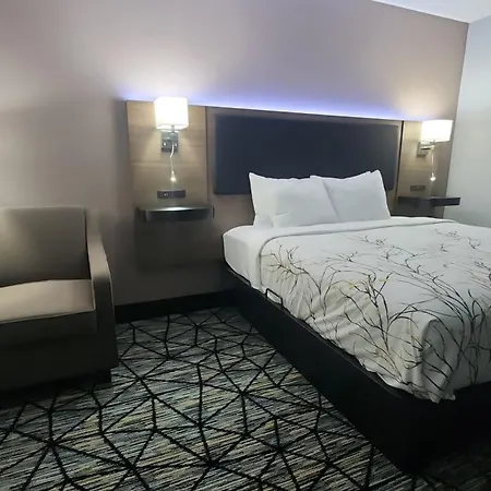 Baymont By Wyndham South Bend Near Notre Dame-2