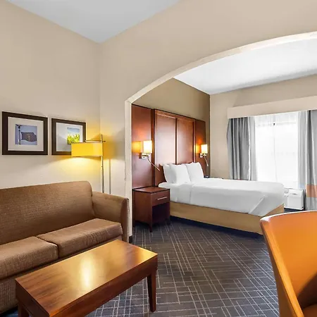 Comfort Suites Vincennes-2