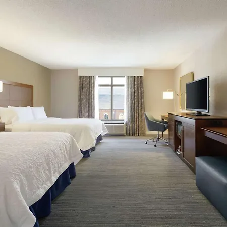 Hampton Inn & Suites Nashville-Downtown-2
