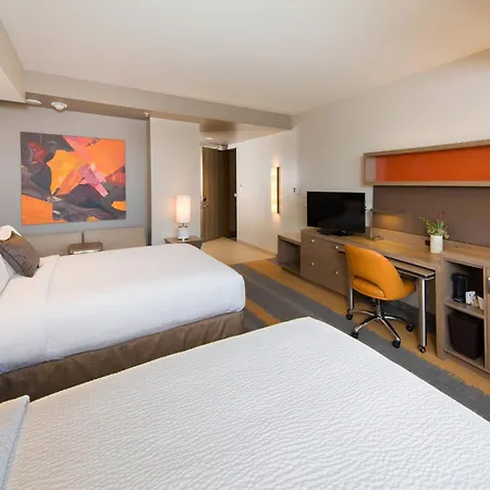 Courtyard By Marriott Phoenix Downtown-2