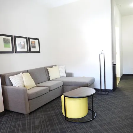 Comfort Suites Crossville-3