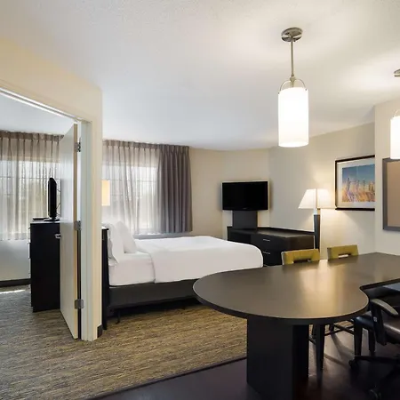 Sonesta Simply Suites Hampton-2