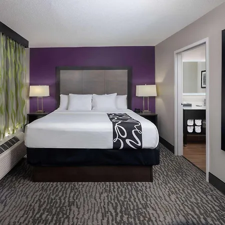 La Quinta By Wyndham Kennesaw-3