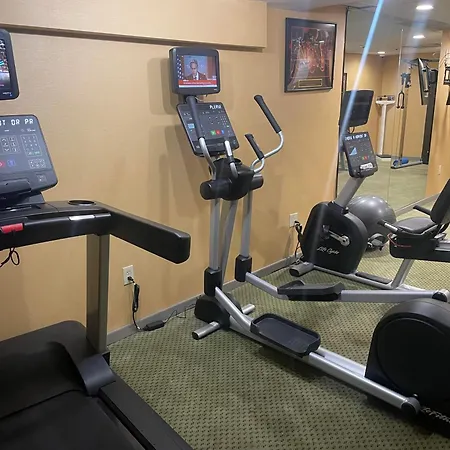 Holiday Inn Express Cleveland Downtown By Ihg-2