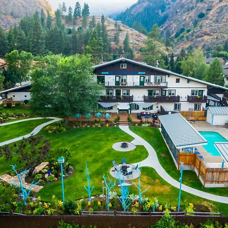 Blue Elk Inn-2