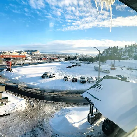 Boothill Inn And Suites-3