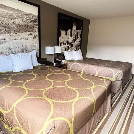 Super 8 By Wyndham Durango-2