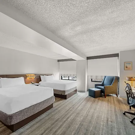 Hilton Garden Inn Plymouth-3
