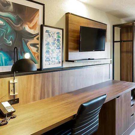 Wingate By Wyndham Owensboro-2