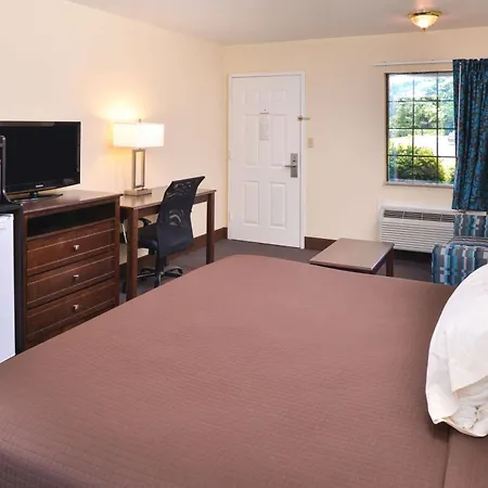 Americas Best Value Inn - Batesville-2