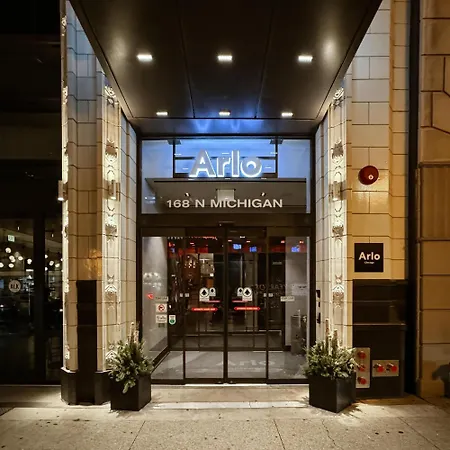 Arlo Chicago-3
