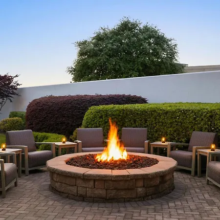 Courtyard By Marriott Greenville-3