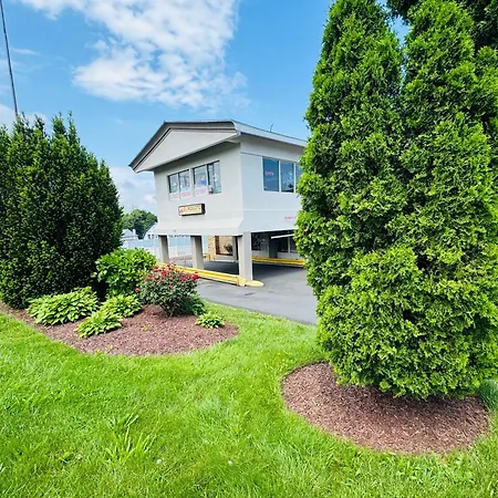 Red Carpet Inn - Stamford-2