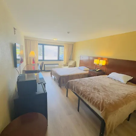 Hilltop Inn-3