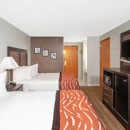 Baymont By Wyndham Grand Haven-3