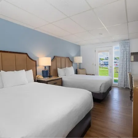 Boothbay Harbor Inn-3