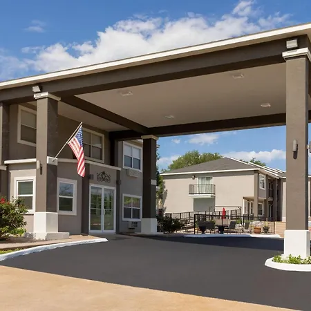 Days Inn By Wyndham Suites Fredericksburg-2