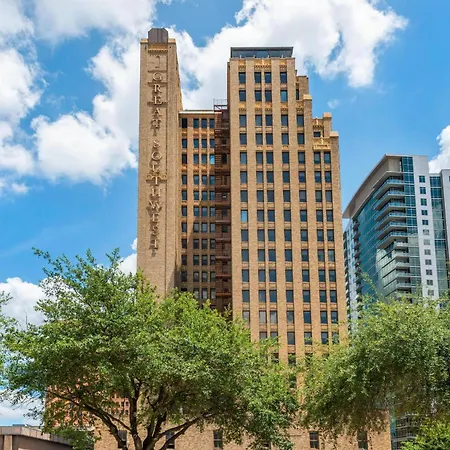 Cambria Hotel Houston Downtown Convention Center-2
