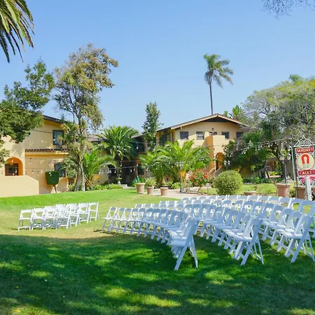 Historic Santa Maria Inn-2