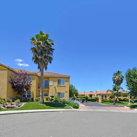 Best Western Plus Dixon Davis-2
