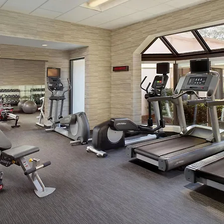 Courtyard By Marriott Raleigh Midtown-3