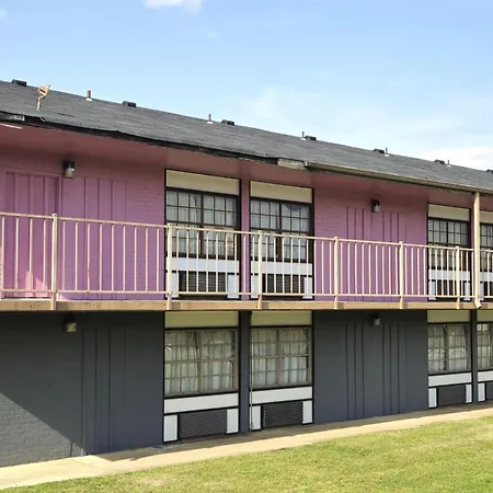 River Valley Inn And Suites-2