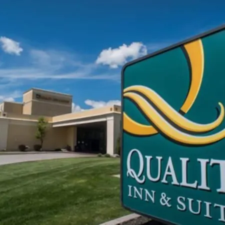 Quality Inn & Suites Palm Island Indoor Waterpark-3