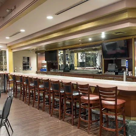 Howard Johnson By Wyndham Fullerton/Anaheim Conference Cntr-2
