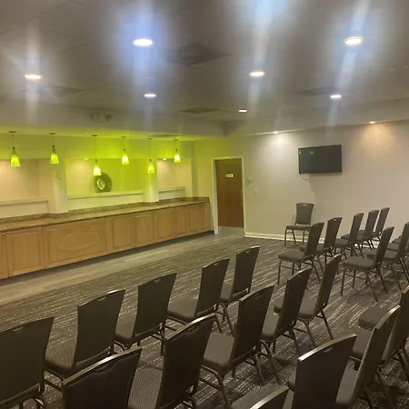 Ramada By Wyndham West Palm Beach Airport-2