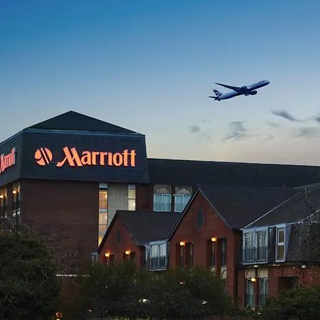 Delta Hotels By Marriott Heathrow Windsor-2