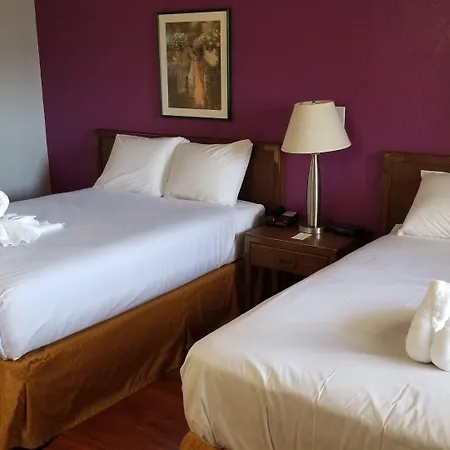 Santa Fe Inn - Pueblo-3