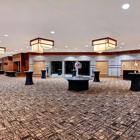 Doubletree By Hilton Phoenix- Tempe-3