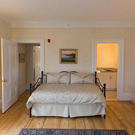The Salem Inn-3