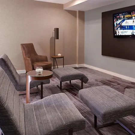 Courtyard By Marriott St. Louis Downtown West-2